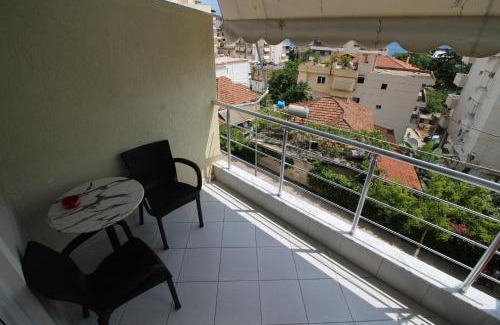 Qender Apartment | Mona`s apartments 1