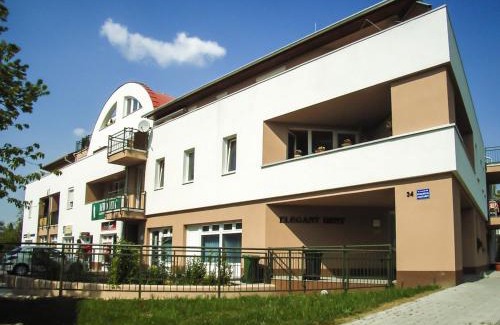 Mosonmagyarovar Apartment | Monarchia Apartman Sunny