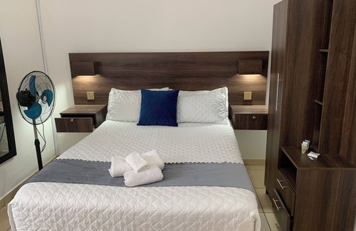 Harare House | Mongi Guest House