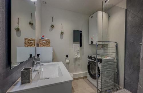 Luisant Apartment | MonHac - Modern and comfortable flat