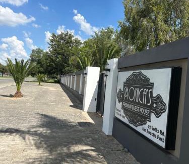 Welkom House | Monica's Premium Guesthouse