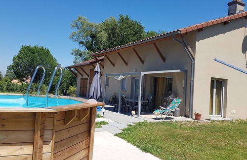 Menetreuil House | Monis Ruhiges Ferienhaus