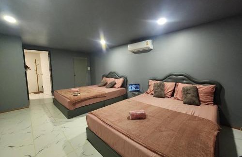 Nong Chaeng Bed & Breakfast | Monkhaokho Zone B