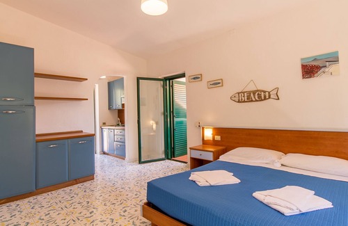 Vulcanello Apartment | Monolocale 2 Vulcano on Sea Shore, Lipari, Italy