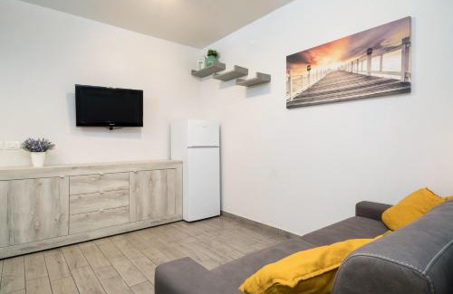 Chianchitta-Trappitello House | Monolocale Glicine