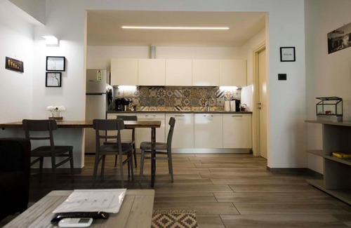Lazise Old Town Apartment | Monolocale Torre dell'Orologio