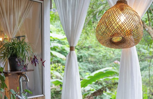 Mae On Hotel | Monruamsuk Homestay Cafe And Bistro