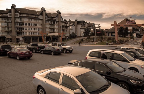 Beaupre Apartment | Mont Sainte Anne, Massif de Charlevoix, studio ski IN ski OUT Quebec city