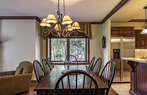 Mont-Tremblant Pedestrian Village Condo | Mont-Tremblant - Bondurant 95-02