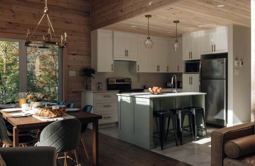 Val-des-Lacs Ski Chalet | Montagnia Escape: Tremblant with Hot Tub & Sauna