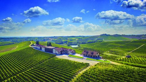 San Desiderio House | Montalbera Wine Suites