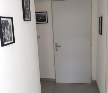 Montalieu-Vercieu Apartment | MONTALIEU SEJOUR Rez de jardin Les jonquilles - 1 à 4 PERS - PROX CNPE BUGEY - VALLEE BLEU - VIA RHONA