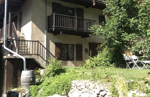 Vallouise-Pelvoux Apartment | Montbrison Appartment with 3 bedrooms and balcony in the center of Vallouise