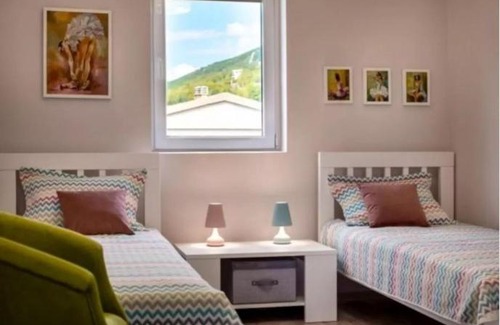 Lastva Grbaljska Apartment | Monte Art House