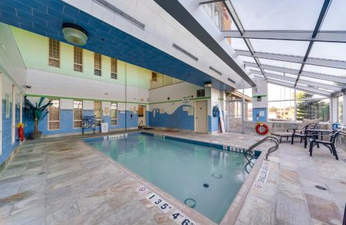 Barrie Hotel | Monte Carlo Inn Barrie - Newly Renovated
