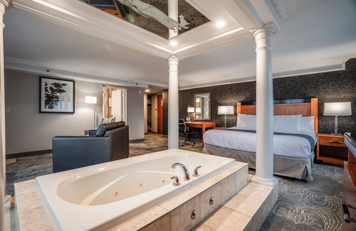 Barrie Hotel | Monte Carlo Inn Barrie Suites