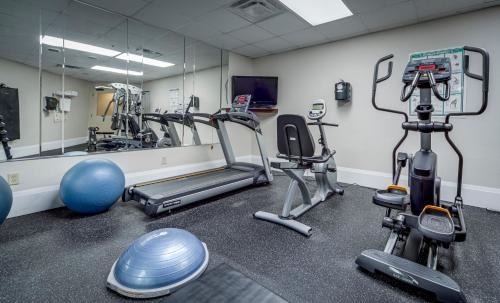 Vaughan Hotel | Monte Carlo Inn Vaughan Suites