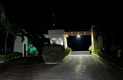 Anapoima Villa | Monte Escondido-Condominio Campestres Altos de Komulá - Anapoima