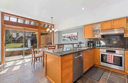 Village North House | Montebello 4808 - Private Hot Tub, Walk to Village