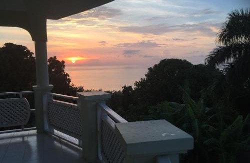 Mango Walk House | Montego Bay Guesthouse