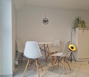 Lage Apartment | Monteur- Ferienwohnung Lage Kachtenhausen