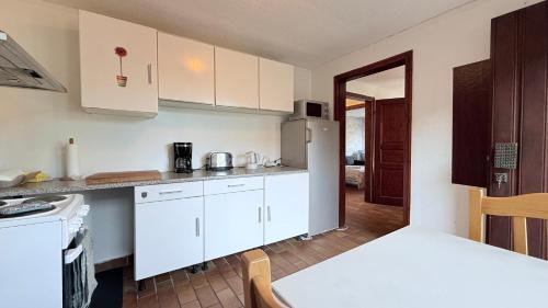 Itzehoe Apartment | Monteurhaus in Itzehoe ruhige Lage, Küche & Parkplatz inklusive
