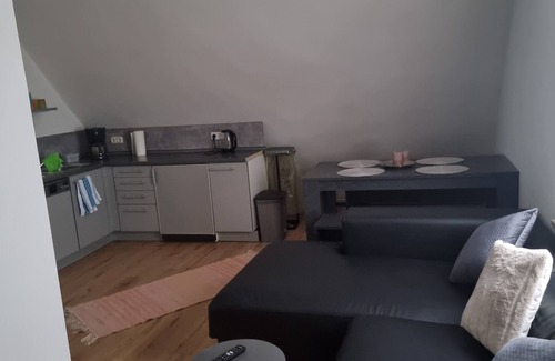Frickenhausen a. Main House | Monteursunterkunft für bis zu 10 Personen in Frickenhausen bei Ochsenfurt