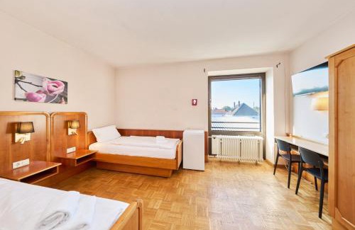 Straubing Apartment | Monteurzimmer für bis zu 26 Personen in Straubing low budget mit Gemeinschaftsküche NEU