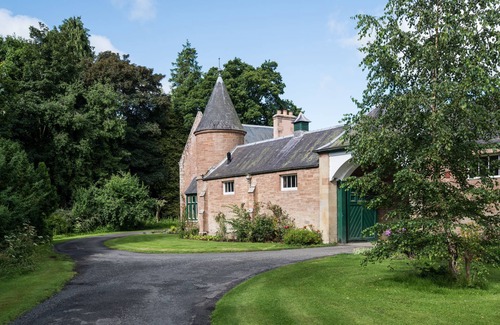 Jedburgh House | MONTEVIOT STABLES WEST - woodland trails and inspirational gardens, 4 bedroom