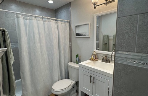 SoHo Condo | Month+Rental; Charming 1 bedroom+parking Condo in S Tampa near Hyde Park & Soho.