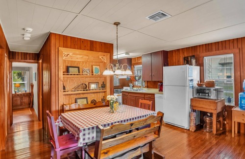 Fedhaven House | Month Stays Welcome! Lakefront Fishing Cottage |Private Dock | Canoe & Explore Old Florida's Views