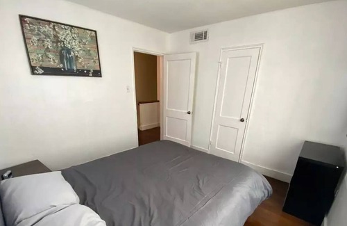 Ruston House | Monthly Discounts - Hudson 2-Story Townhouse Condo