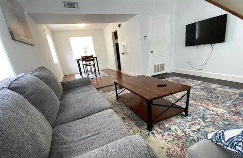 Ruston House | Monthly Discounts - Hudson 2-Story Townhouse Condo