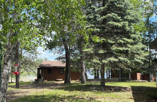 Danbury Cabin | Monthly Lakeside Retreat Cabin