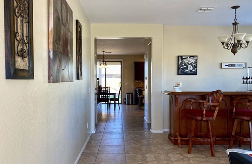 Sonoran Mountain Ranch House | Monthly Stays/Fabulous Location/Dog Friendly/King Bed/ Game Room/Private Yard
