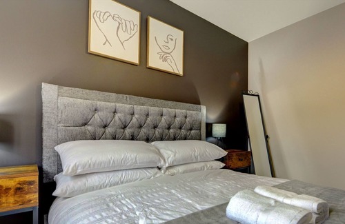 Darnall Other | MonthlyGuests/ Contractors| 3BedHouse | Sheffield