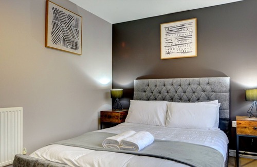 Darnall Other | MonthlyGuests/ Contractors| 3BedHouse | Sheffield