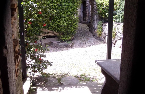 Terre di Pedemonte House | Monti & Lago - Rustico in the historic center of Verscio, Centovalli