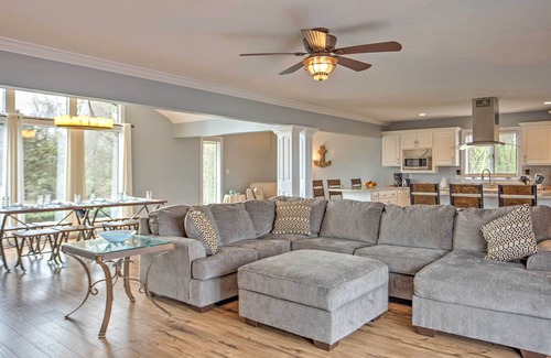 Mill Springs House | Monticello Home w/Multi-Level Deck on 2 Acres!