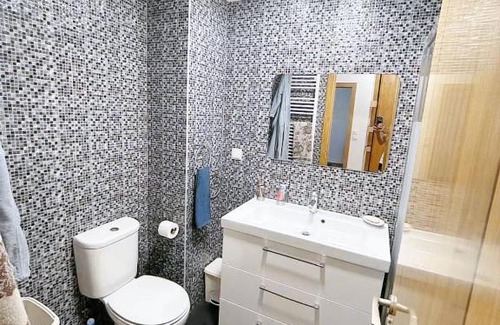 Palhais House | Montijo Lux & Design Room with living room and kitchen