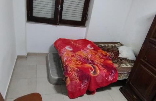Palhais House | Montijo sharing room over night stay