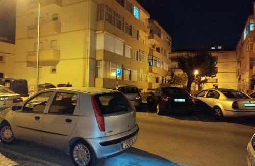 Palhais House | Montijo sharing room over night stay