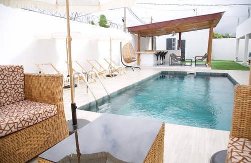 Yamoussoukro Apartment | MONTPARNASSE STUDIO 5 MIN FROM HISTORIC MONUMENTS AND TOURIST SITES.