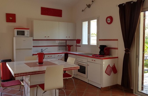 Montaud House | Montpellier villa rental climatisee 4 pers herald pool private garden