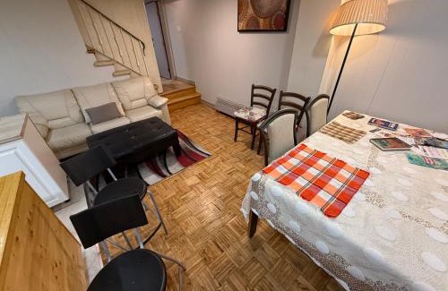Cote-Des-Neiges—Notre-Dame-De-Grace Apartment | Montreal Accommodation Steps Downtown 17mins airport