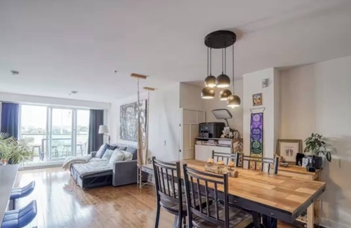 Ahuntsic-Cartierville Apartment | Montreal Skyline Sanctuary – Chic & Cozy Living
