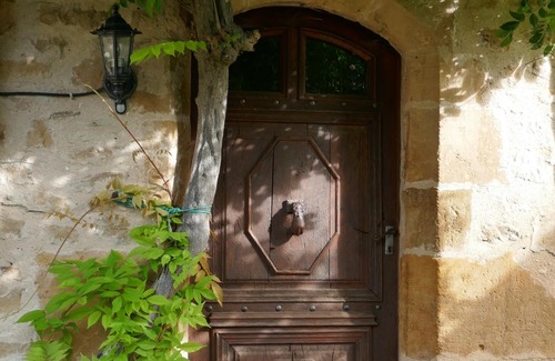 Estaing House | Montrepos - Former 17th century presbytery, sleeps 14