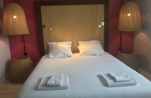 Pont-Eveque Hotel | Moodz Hotel