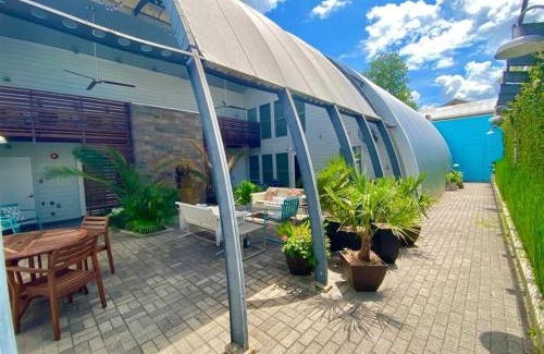 Bywater Apartment | Moon 101 - Full Moon Suite - 2BR 2 5 Bath + Living