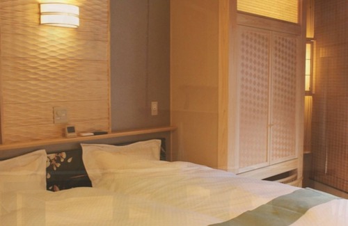 Kurobe Hotel | Moon and Wa colored by traditional Japanese p/Kurobe Toyama